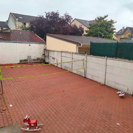 Maison Et Appartement La Courneuve Kültér fotó