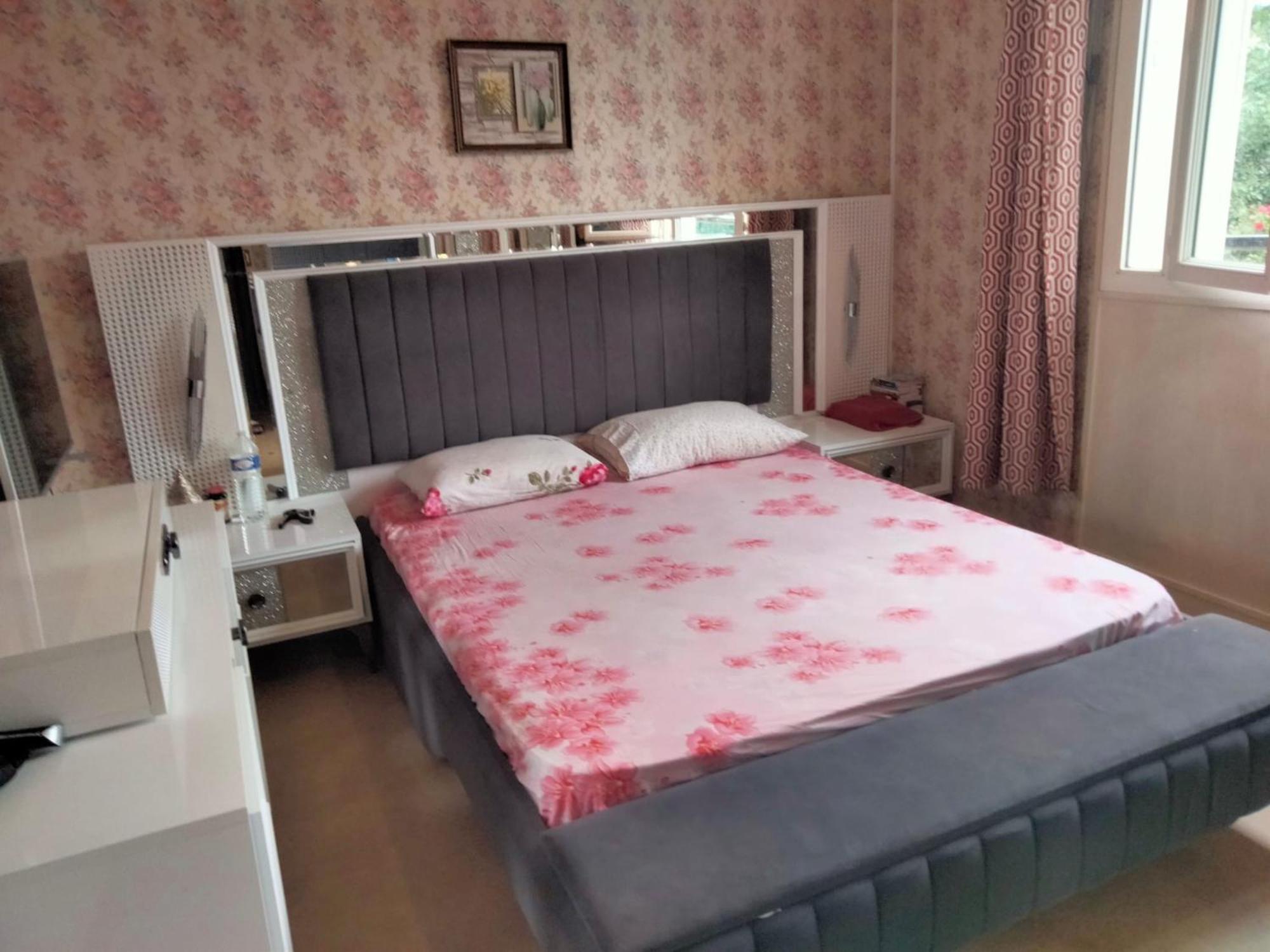 Maison Et Appartement La Courneuve Kültér fotó